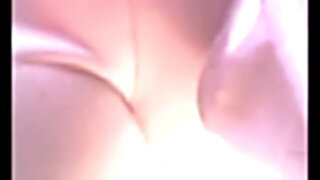 Encoxada rica nalgas en medio