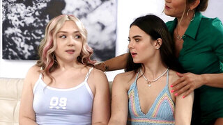 Thick MILF is giving lessons to two short coeds