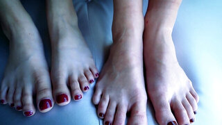 Both women focus on each other's feet during this POV JOI