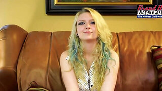 Blondie with dyed hair is going to play with her vag