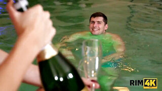 Swimmer got Missy Luv wanted to lick his booty