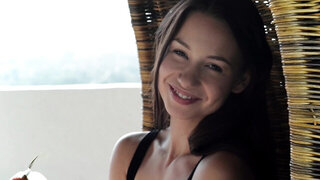 Orange brought to cutie's mind the sweetest moments of her intimate life