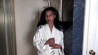 Hairy solo hottie showing off her goodies while showering