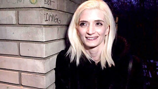 Bleached Italian babe wants to get fucked in the dark