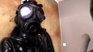 Depraved girls Elise Graves and Vespa in a lesbian latex porn