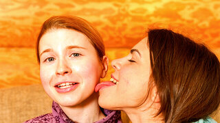 Spinner babe group all licking pussy and orgasming