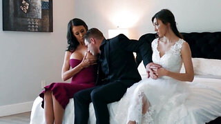 Maya Woulfe and Reagan Foxx like sharing a big one