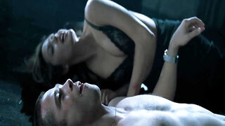 Angelina Jolie - Mr And Mrs Smith