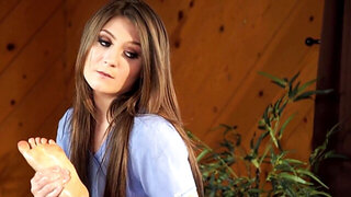 Ex lovers decide to fuck each other during massage