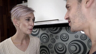 Skinny GILF lets him eat her out before they FUCK