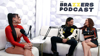 Luna Star and Chloe Amour taking on Derek Savage in FMF