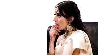 Curvy babe with a wet pussy surrenders to black dick