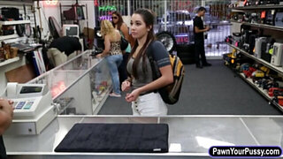 Amateur coeds trades her pussy for money