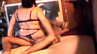 S.H - Mylene sceance dressage de cul - angle two