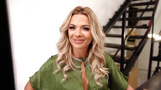 Foot fetish seduction for a leggy blond haired lady