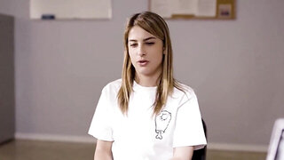 Teeny with a tight body fucking a horned-up Asian lezzie