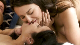 Two girls are going to get screwed in the same threesome