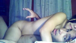 Amateur Latina teeny polishes lover's dick with pussy