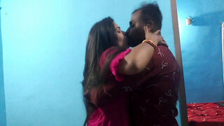 Indian girl with a fantastic ass is fucked from behind