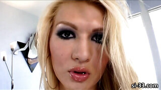 Newbie tbabe Gianna Rivera fucks female