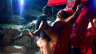 Small Hands doesn't fix Nikki Peach's car but fucks owner