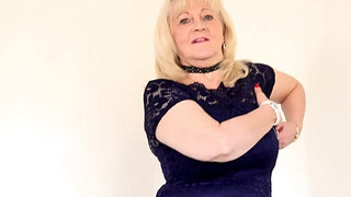 Katie Wish is the ultimate MILF you wish you had in your life