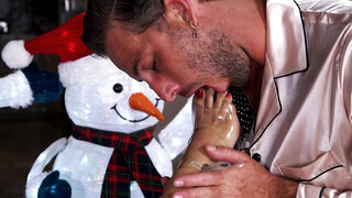 Candy Scott and Linda Lan having a Christmas threesome