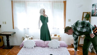 Thick woman wears a hijab while fucked by her partner