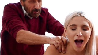 Hot-blooded girl from college is scored by her professor