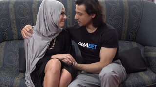 Arab wife is on the edge of cheating her hubby with a hot Indian male