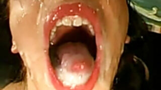 Sperma Whore Sandra Mausezahnchen