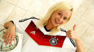 Naomi Nevena takes off her jersey and masturbates her hole
