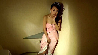 Japanese beauty masturbates during date gone wrong