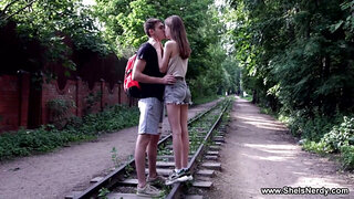 Guy licks and drills sweet pussy of young hottie