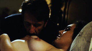 Freya Parker is sucking him off before taking it in