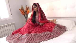 Bride with a badass puss wants to get fucked finally