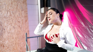 Christina Santes wants to twist, shout, and let it all out