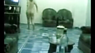 Cameraguy drills Arab seductress' shaved pussy