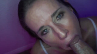 Sensual MILF worships dick in glorious POV at home