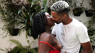 African babe gives her new bf a taste of her wet cunt