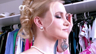 Ivi Rein showing off her body and lingerie too