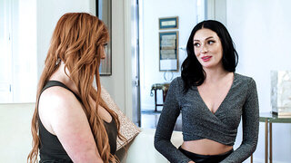 Hot Brunette Learns Anal Sex With Girlfriend And Sexy Toys