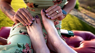 Lola Fae аnd Andi Avalon licking each other's feet