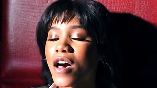 Attractive Ebony babe does everything possible to please lovers