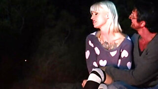 Kleio Valentien and Tommy Gunn going outside for a picnic