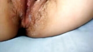 Korean duo pulverize in car