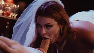Gothy fuck scene with a redheaded bride and eyepatch guy
