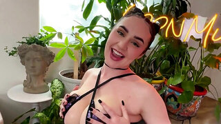 PAWG bimbo Emily Norman is nice and ready for a BWC