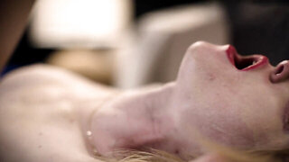 Dude gets lucky enough to score with Ashley Lane as a zombie