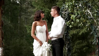 Bridesmaid sucks and fucks a groom right before the wedding